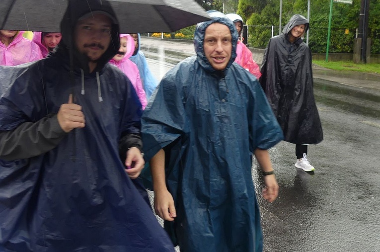 Grupy 1/5 - z Bielska-Białej Hałcnowa na Jasną Górę - 2023