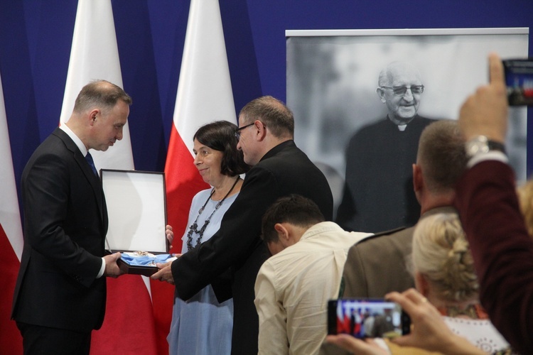 Ks. Franciszek Blachnicki kawalerem Orderu Orła Białego