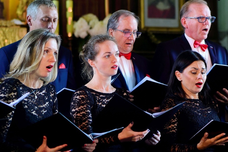 Miłakowo. IV Ogólnopolski Festiwal Muzyki Chóralnej