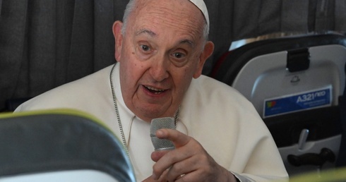Franciszek spotkał się z dziennikarzami w czasie lotu powrotnego do Rzymu