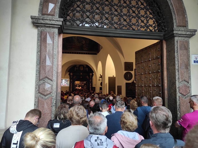 Z Kąclowej na Jasną Górę