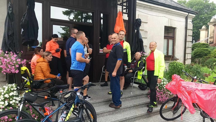Z Kąclowej na Jasną Górę
