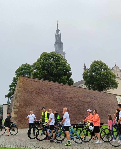 Z Kąclowej na Jasną Górę