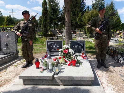 Odegrać hejnał na Monte Cassino - ryzykowna misja Emila Czecha