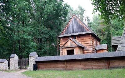 Koncert odbędzie się w kościele pw św. Doroty z Wolanowa na terenie Muzeum Wsi Radomskiej.