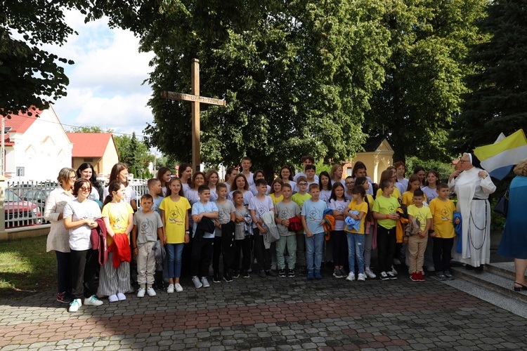 Śluby wieczyste u sióstr dominikanek w Tarnobrzegu Wielowsi