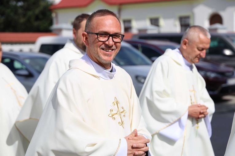 Śluby wieczyste u sióstr dominikanek w Tarnobrzegu Wielowsi