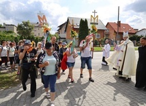 Pątników powitał opat ojciec Rafał Ścibiorowski.