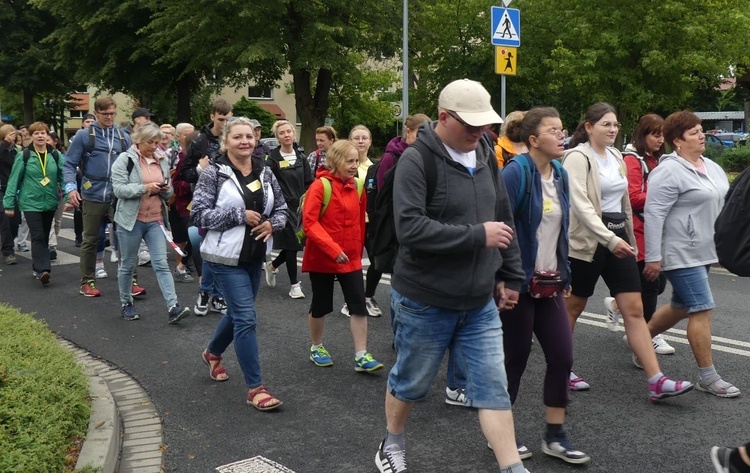 Grupy 2/3 - 40. Oświęcimska Piesza Pielgrzymka na Jasną Górę - 2023