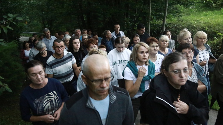 Różaniec w intencji trzeźwości