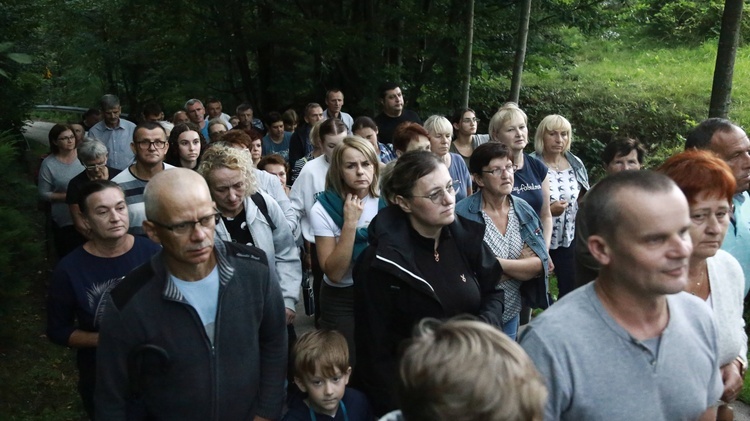 Różaniec w intencji trzeźwości