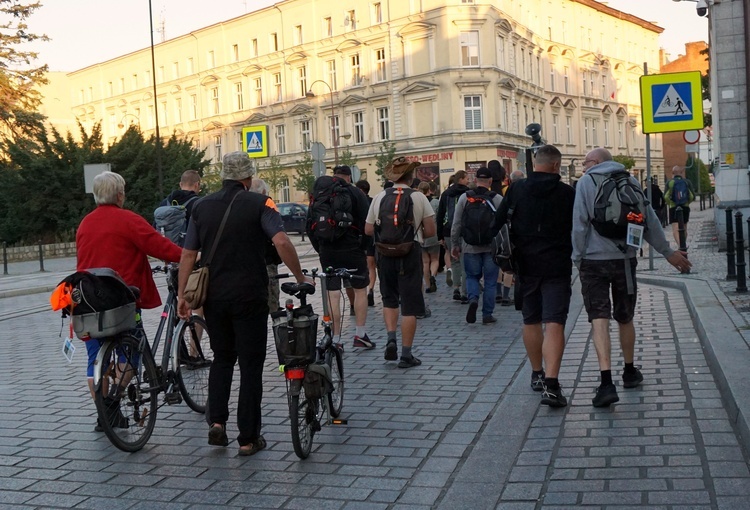 Rozpoczęcie pielgrzymki na Górę Świętej Anny