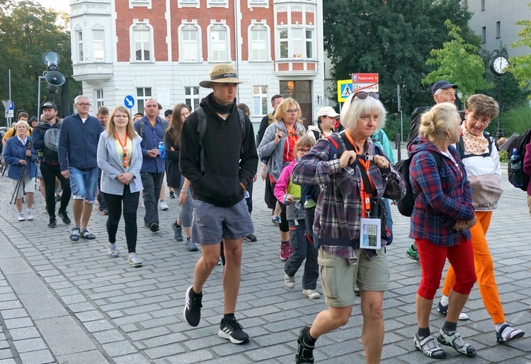 Rozpoczęcie pielgrzymki na Górę Świętej Anny