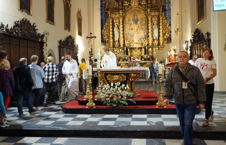 Rozpoczęcie pielgrzymki na Górę Świętej Anny