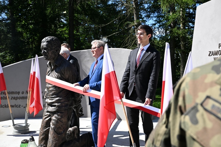 Odsłonięcie pomnika ofiar NKWD w Kołobrzegu