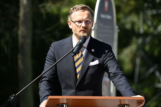 Odsłonięcie pomnika ofiar NKWD w Kołobrzegu
