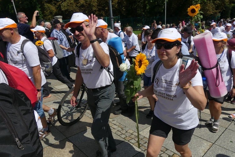 Powitanie 21. Pielgrzymki Pieszej Dekanatu Czechowickiego na Jasnej Górze - 2023