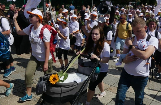 Powitanie 21. Pielgrzymki Pieszej Dekanatu Czechowickiego na Jasnej Górze - 2023
