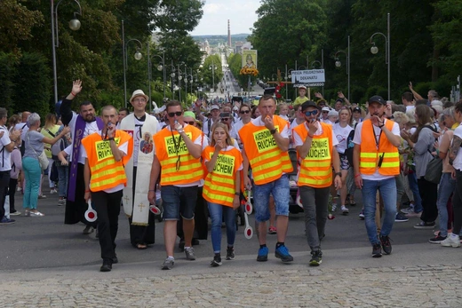 Powitanie 38. Pieszej Pielgrzymki Dekanatu Andrychowskiego na Jasnej Górze - 2023
