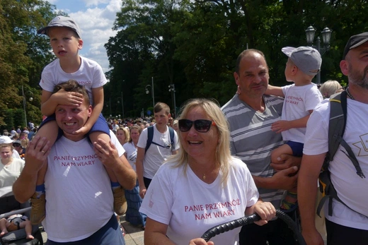 Powitanie 32. Pieszej Pielgrzymki Diecezji Bielsko-Żywieckiej na Jasnej Górze - 2023