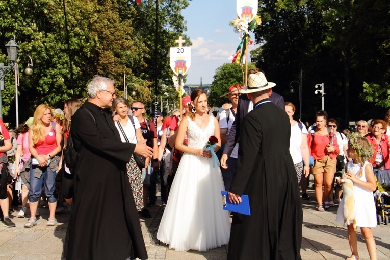 Wejście 43. Pieszej Pielgrzymki Krakowskiej na Jasną Górę