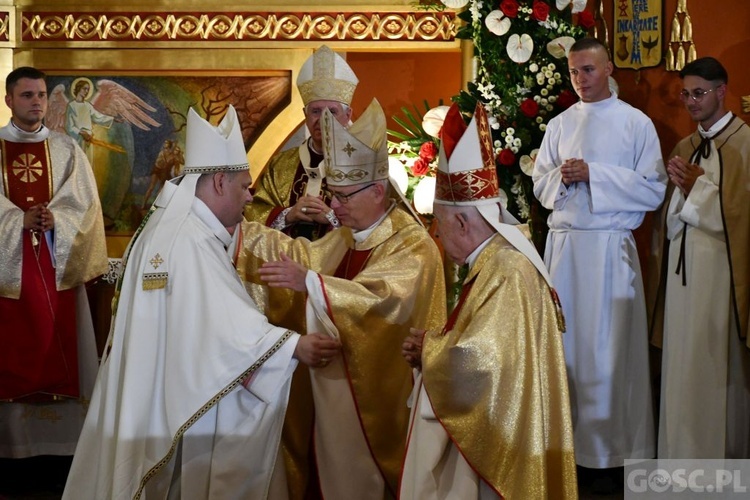 Minęła rocznica sakry bp. Adriana Puta