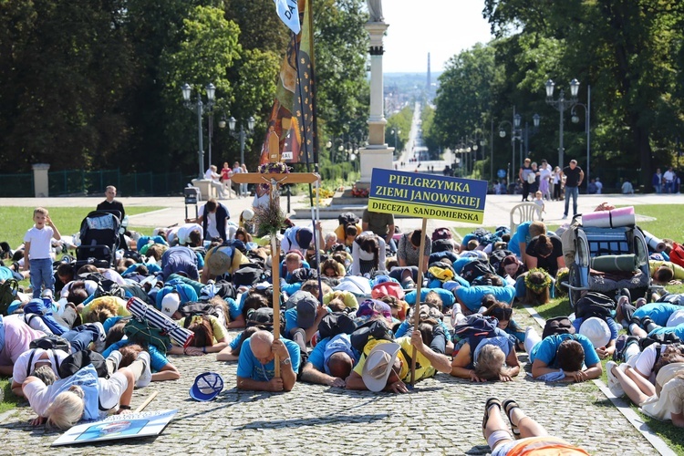 Pielgrzymi na Jasnej Górze