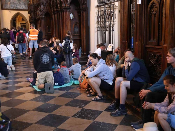 Dominikanie w drodze na Jasną Górę