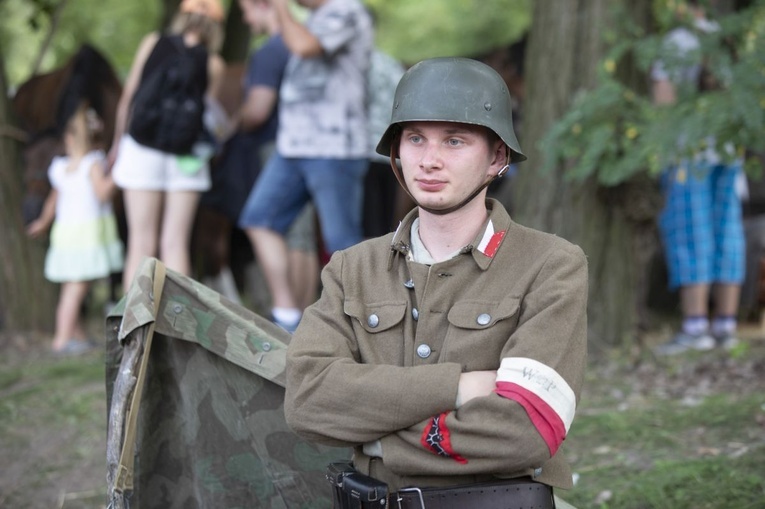 Rekonstruktorzy na otwarciu Muzeum Wojska Polskiego