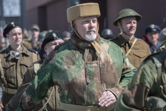 Rekonstruktorzy na otwarciu Muzeum Wojska Polskiego