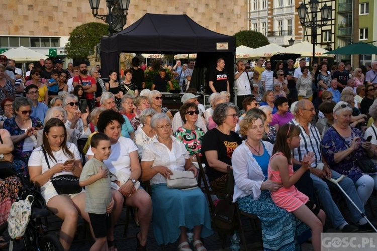 Gorzów Wlkp. Zagrali Nowonarodzeni i Budzy