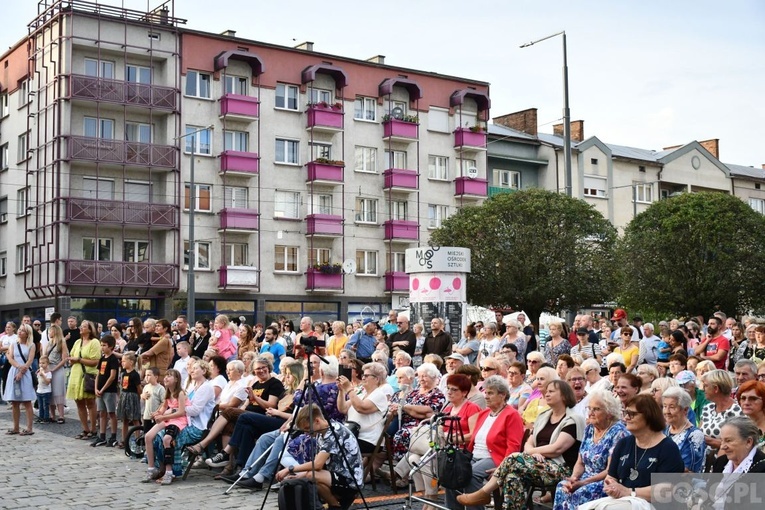 Gorzów Wlkp. Zagrali Nowonarodzeni i Budzy