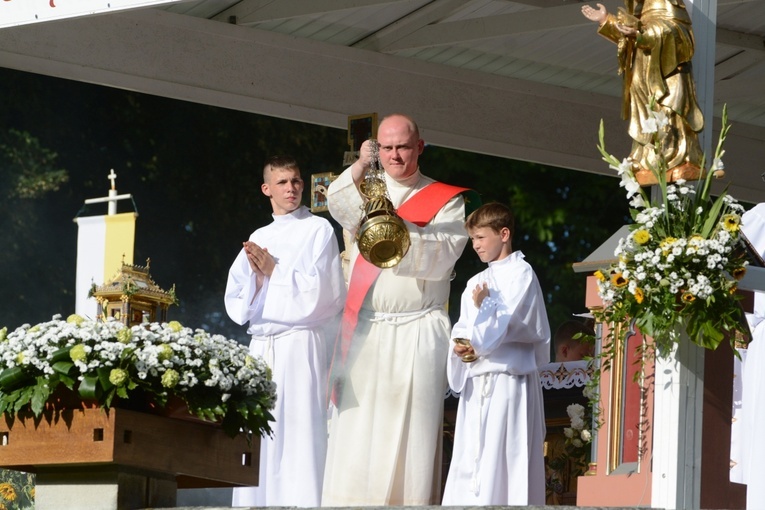 Pielgrzymkowa Eucharystia w Kamieniu Śląskim