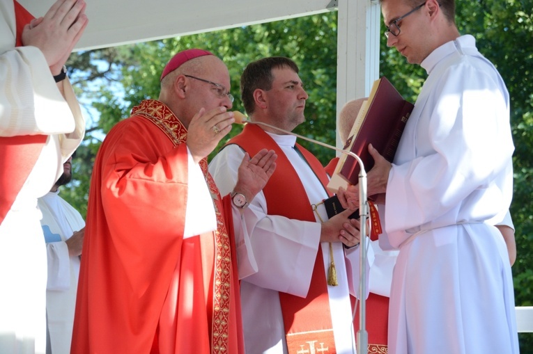 Pielgrzymkowa Eucharystia w Kamieniu Śląskim