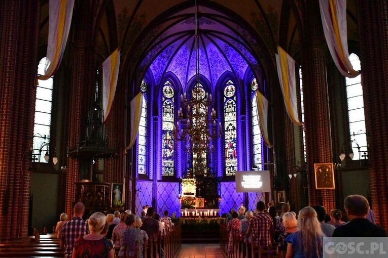 Akatyst w Żarach