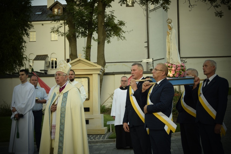 10. rocznica śmierci ks. M. Iwanickiego 