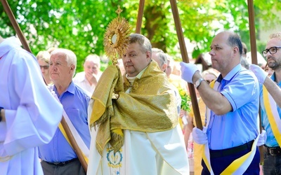 Szczytno. Odpust i jubileusz parafii Wniebowzięcia NMP