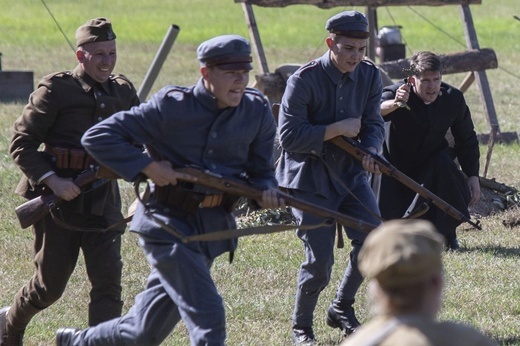 Bolszewika goń, goń, goń. Rekonstrukcja Cudu nad Wisłą