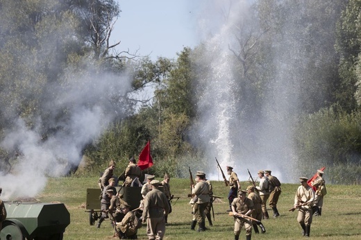 Bolszewika goń, goń, goń. Rekonstrukcja Cudu nad Wisłą