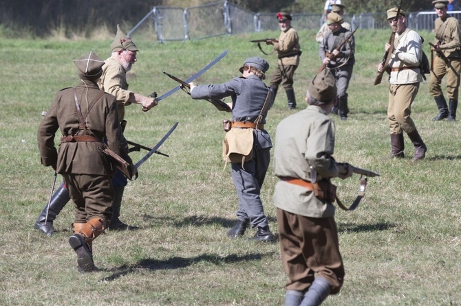 Bolszewika goń, goń, goń. Rekonstrukcja Cudu nad Wisłą