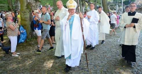 Kościół jest nie z tej ziemi