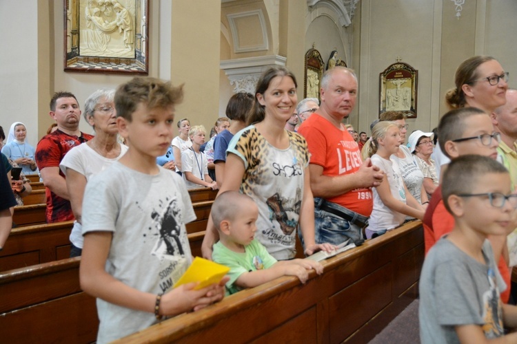 Pielgrzymkowa Eucharystia w Strzelcach Opolskich