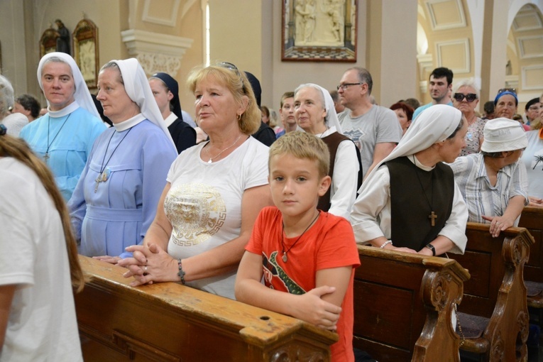 Pielgrzymkowa Eucharystia w Strzelcach Opolskich