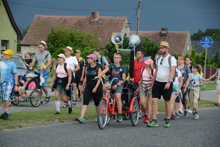 Pielgrzymkowy postój w Gwoździanach