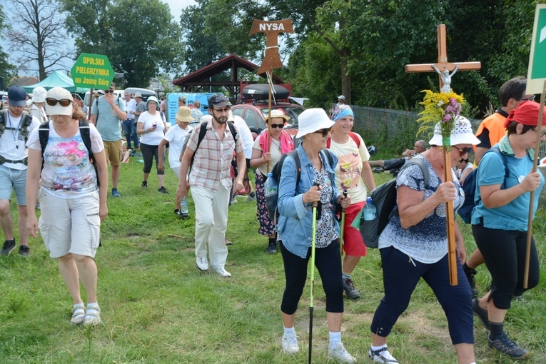 Pielgrzymkowy postój w Gwoździanach