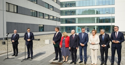 Premier: Szpital MSWiA w Katowicach wkrótce zacznie przyjmować pacjentów w nowej siedzibie 