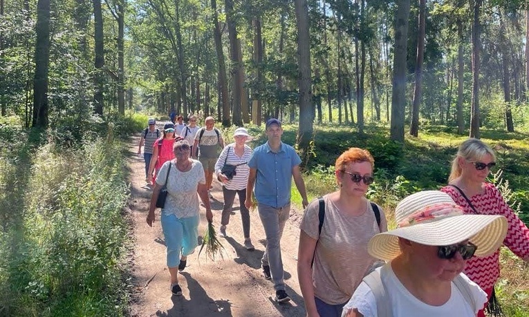 Po raz piąty przeszli pieszo do Brzezinki