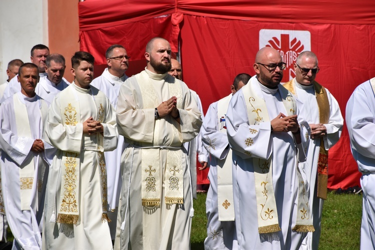 Archidiecezjalna Pielgrzymka Żywego Różańca do Henrykowa 2023