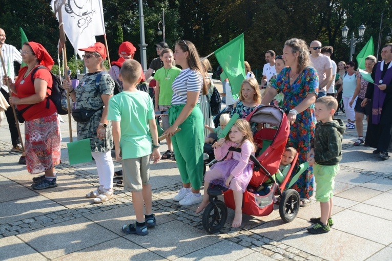 Wejście na Jasną Górę - część 1