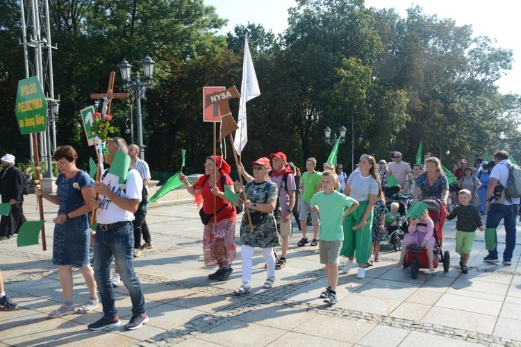 Wejście na Jasną Górę - część 1